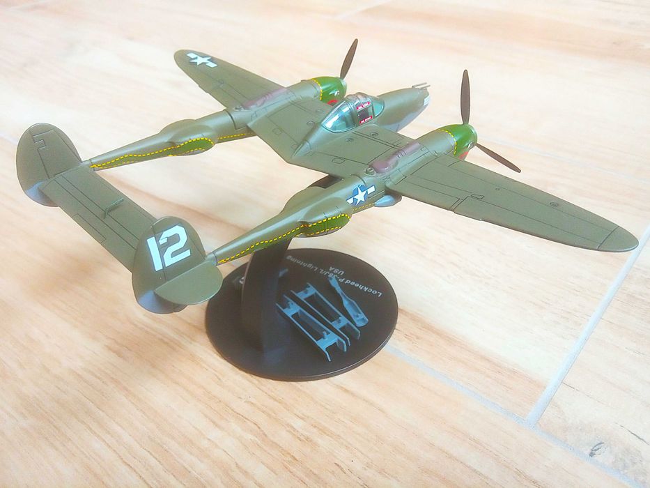 1:72 Lockheed P-38J Lightning USAAF, 459th FS Twin Dragons, 1944.