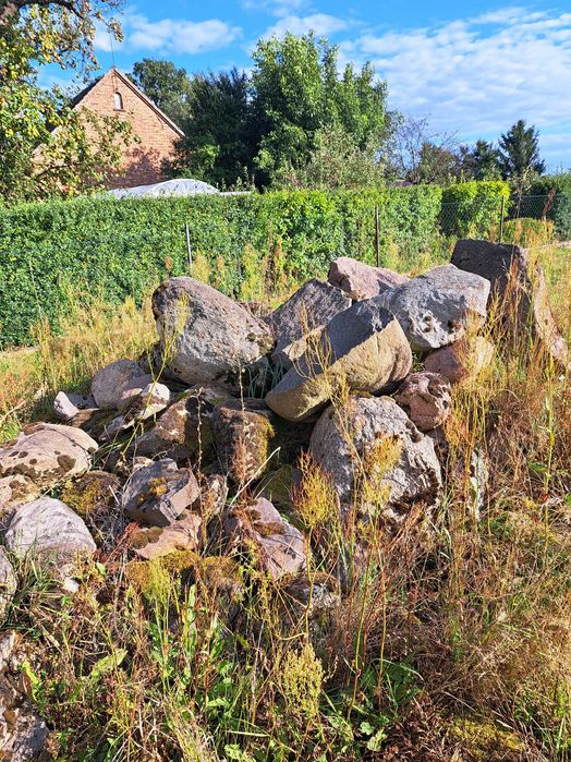 Kamień polny w różnych rozmiarach