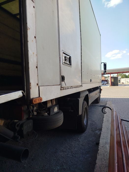 Mercedes-Benz Atego 818L