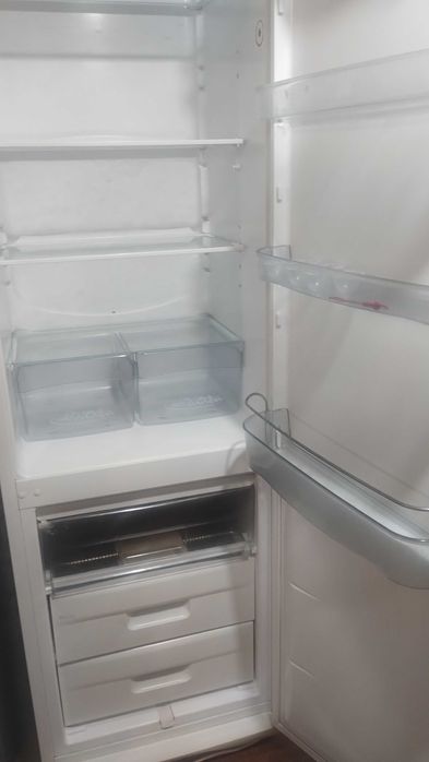 Холодильник Снайге RF390-1803A