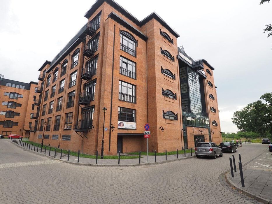 Do wynajęcia dwupokojowy loft przy ul. Tymienieckiego 25D.