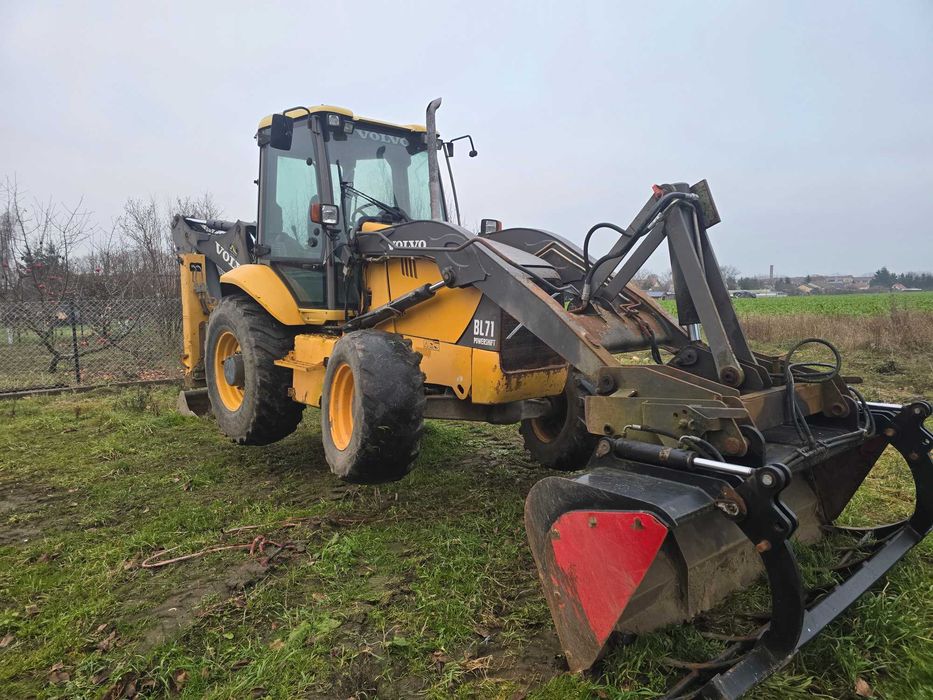 Koparko ładowarka Volvo BL71 " 7200MTH " Oryginał
