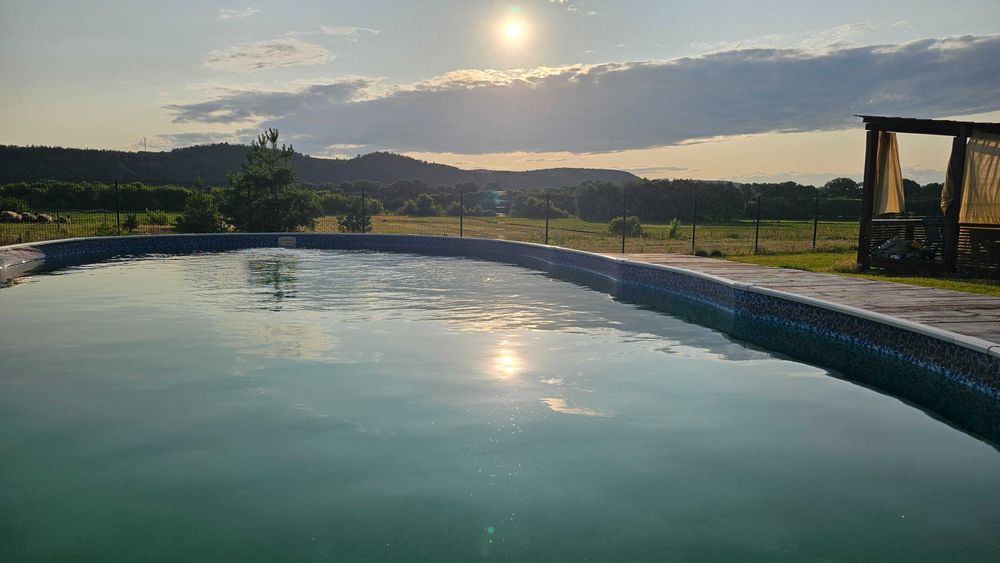 Оренда вілли біля лісу! Басейн/Баня/Чан/Генератор/Піч. GreenHillsVilla