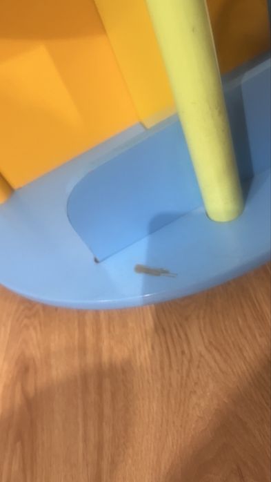 Estante para Livros com rodinhas