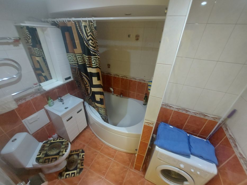 Здам  2-ю кв-ру Центр , Обл. лікарня Дендропарк)