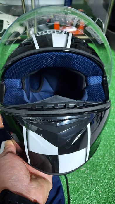 Capacete AGV Valentino Rossi edição especial do 8° camp mundo