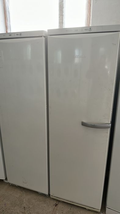 Холодильна камера / Холодильник без морозилки Gorenje RTG180NS