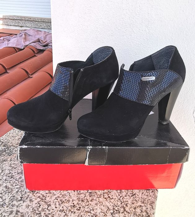 Botim senhora camurça