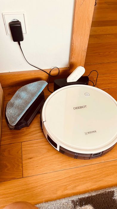 Aspirador Robô Ecovacs Deebot 600 Series – Aspira e Passa Pano
