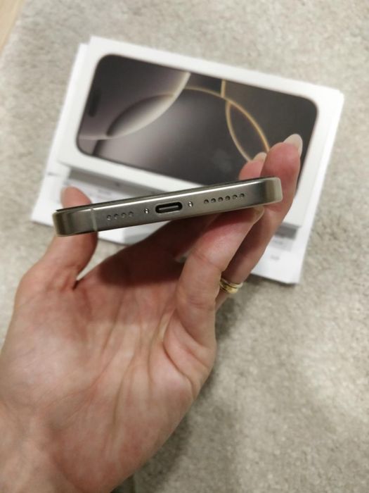 Vendo Iphone 16 pro Max 256gb