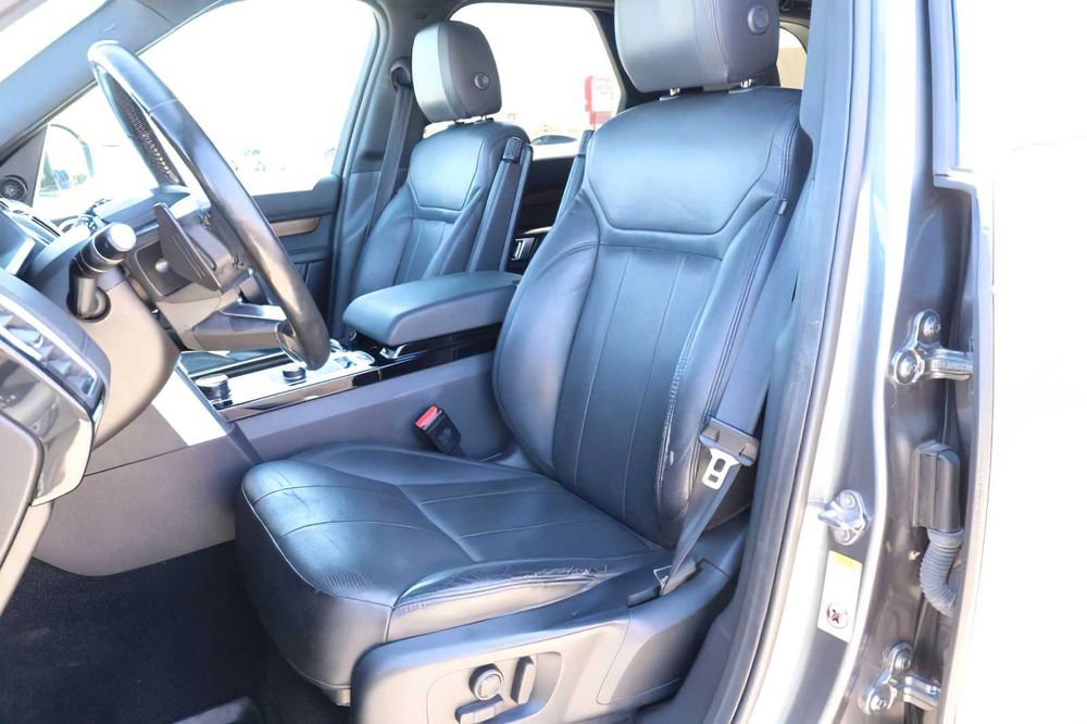 Land Rover Discovery      2017