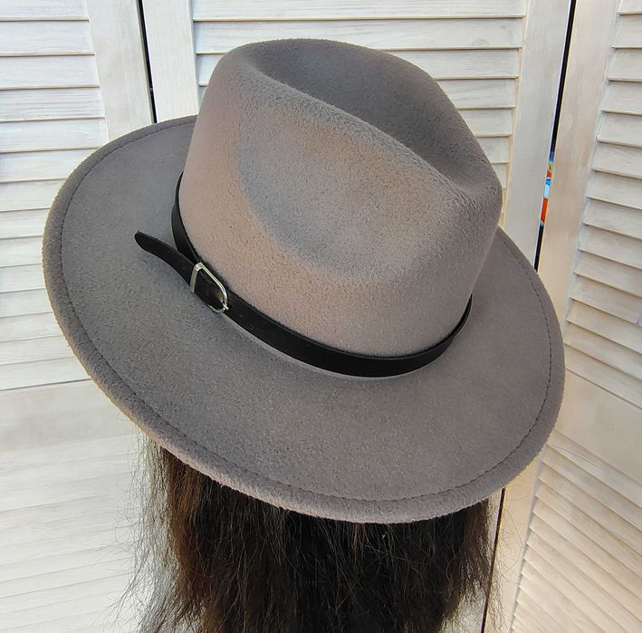 Серая шляпа со стоячими полями  S-M