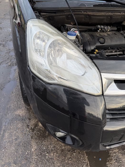 Lampa Berlingo 2 przód prawa Reflektor Prawy Berlingo II