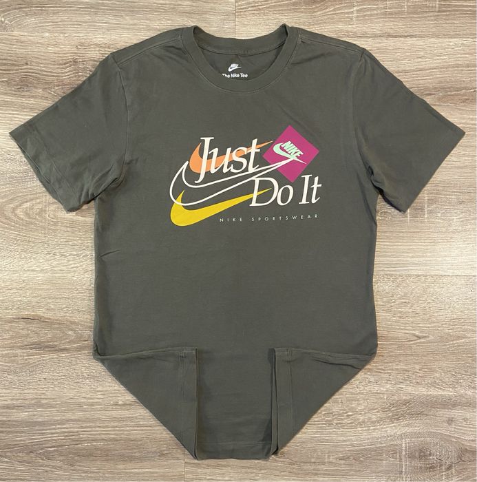 T-shirt Nike.