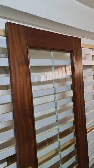 3 Portas Madeira + Vidro (40€ cada). Boa qualidade
