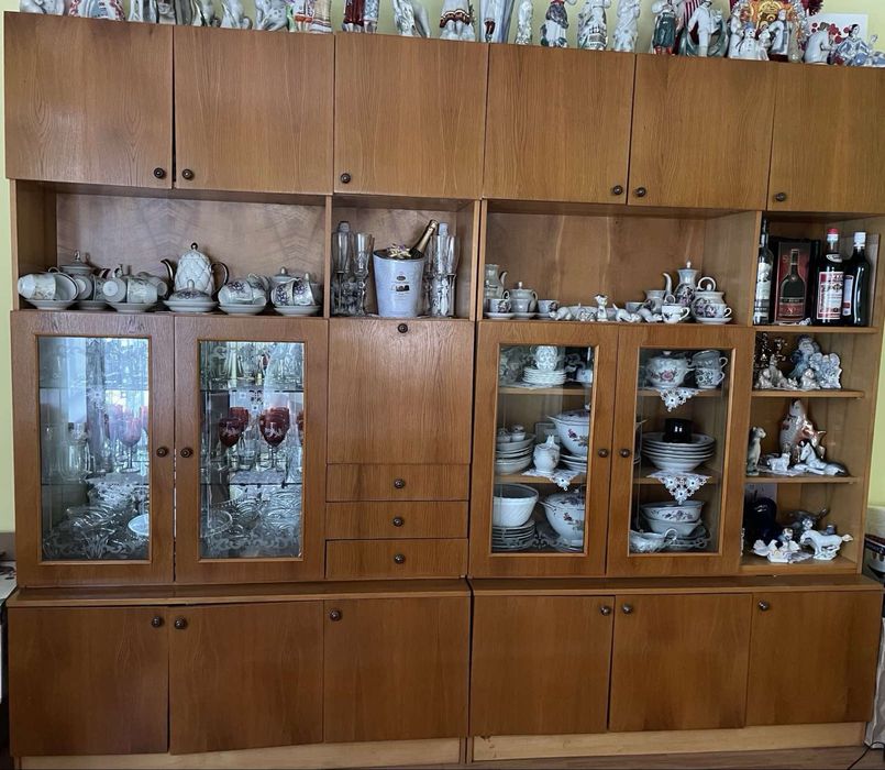 Продам гарну стінку ,для вітальні