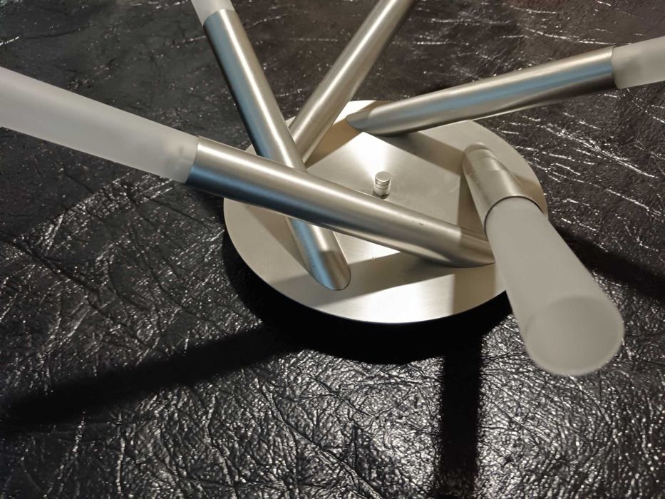 Candeeiro moderno de teto