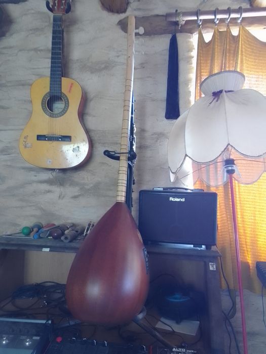 Saz long neck com pick up Fishman