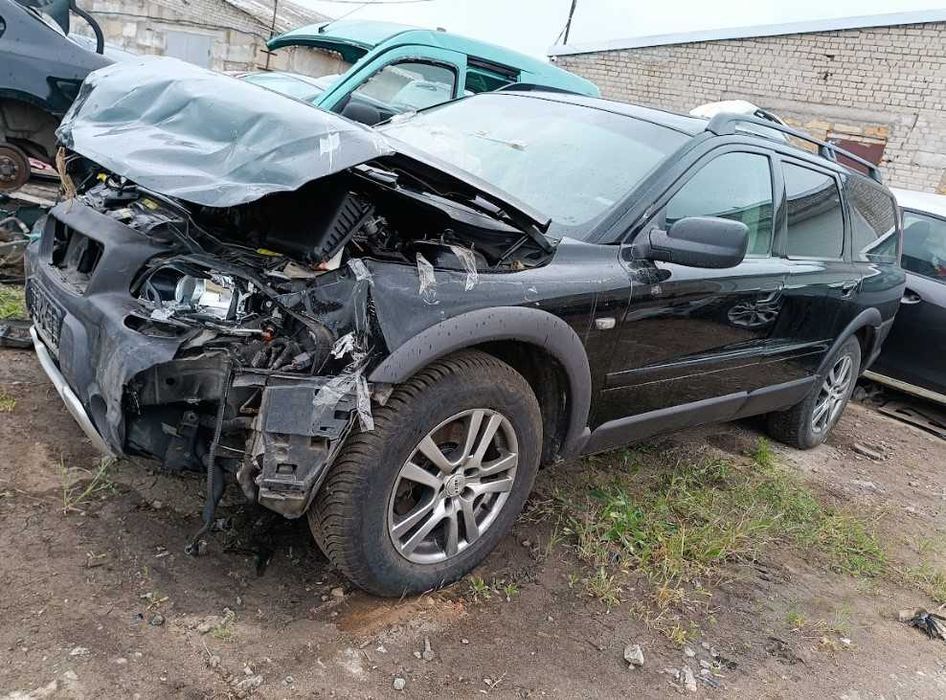 Кузов Volvo XC70 2.4 Cross Country черный. Разборка Volvo XC70