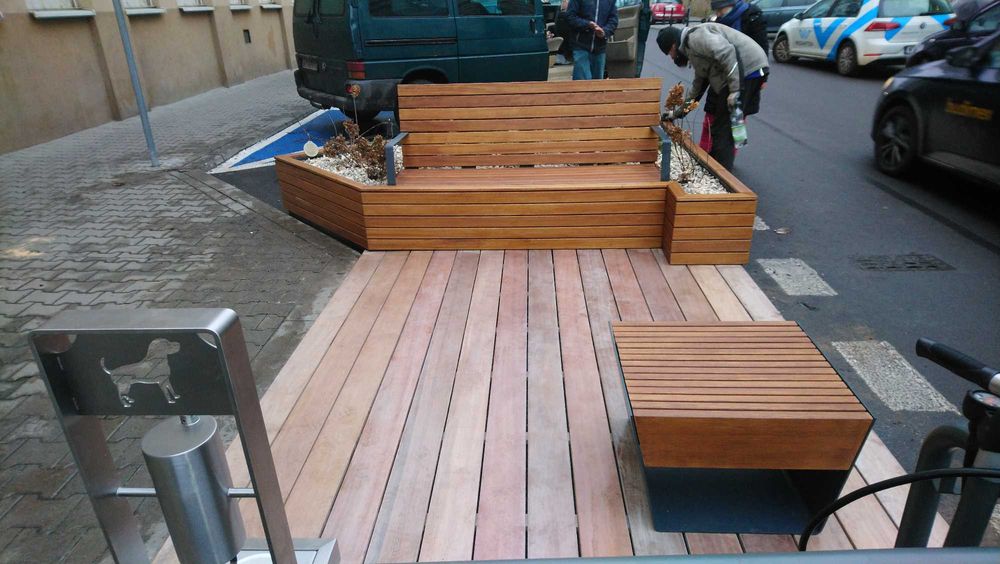 Ławka wypoczynkowa do ogrodu