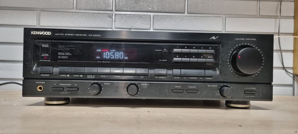 Amplituner stereo KENWOOD KR-A5020.
