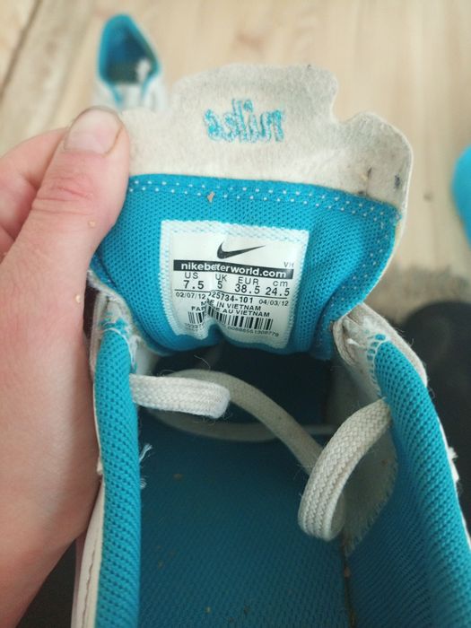 Кросівки Nike Wmns Air Musio 38.5 (24.5)cm