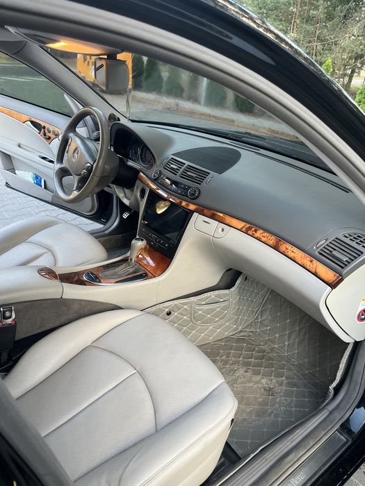 Мерседес w211 2008 р 2,2 дизель