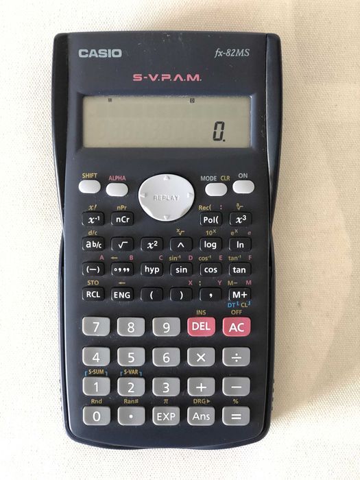 Calculadora Científica CASIO (portes já incluídos)