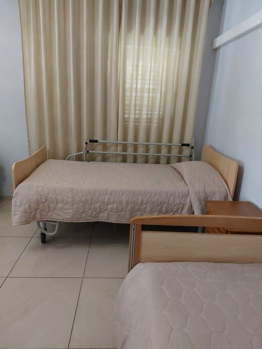 Cama Hospitalar articulada