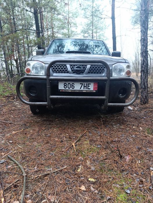 Пикап nissan np 300 navara 2009
