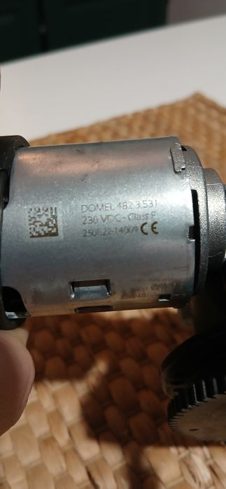 Młynek Saeco z korpusem Lirika