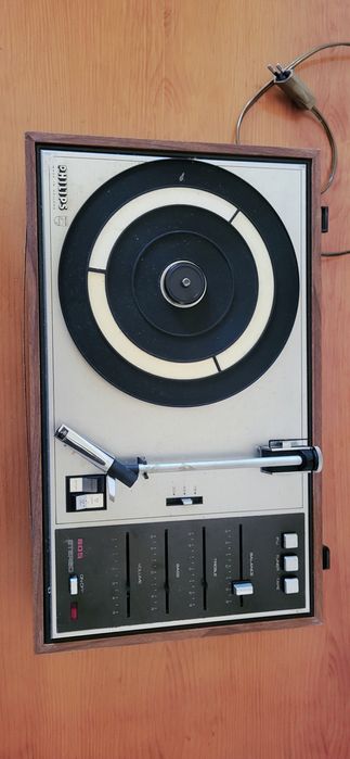 Gira disco PHILIPS 805