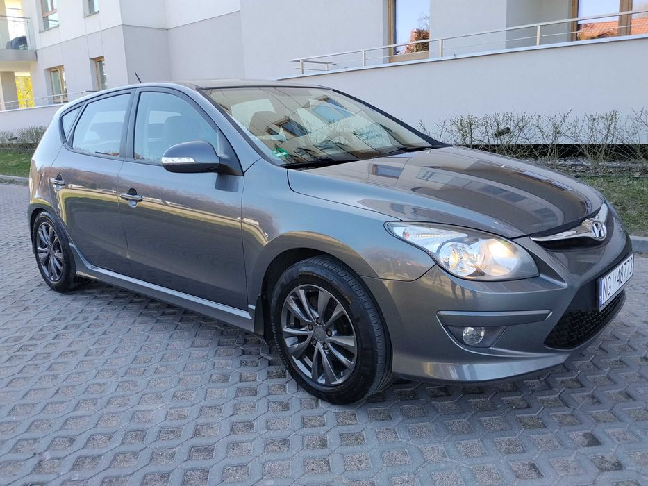 Hyundai i30 Sport Sprowadzony z Niemiec 1,6 benzyna 126km Super Stan Zarejestrowana w Polsce Faktura Vat marża