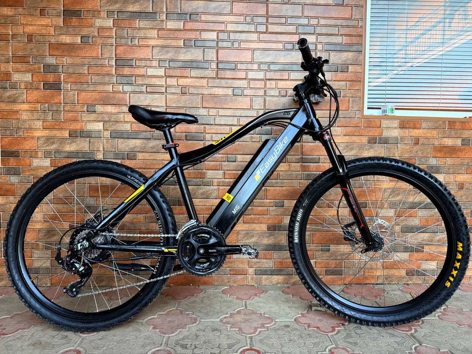 Електровелосипед EASY BIKE Mi5 26"M-L" SHIMANO, RST, MAXXIS