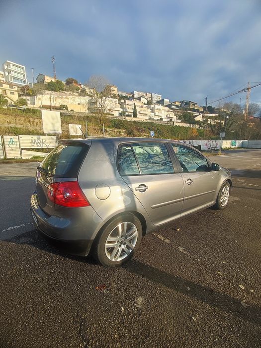 VW Golf V 1.9 TDI 105cv