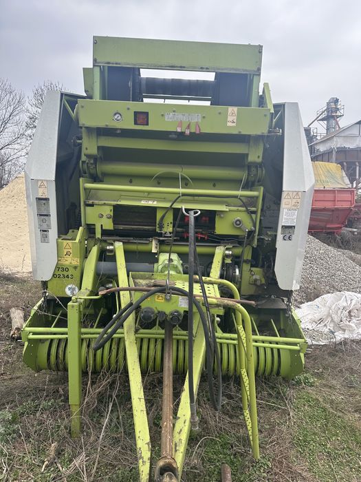 Тюковочний прес Claas Variant 280