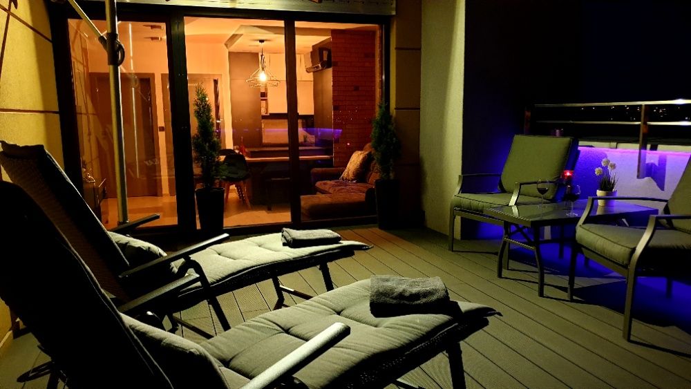 Noclegi Kraków Luksusowy Klimatyzowany Apartament z tarasem i parking.