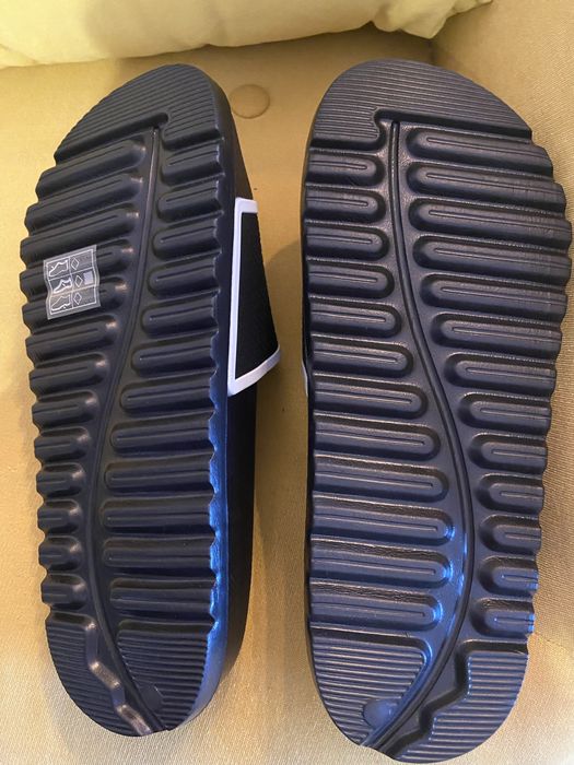 Chinelos novos da Kappa