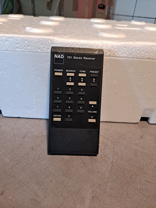 Oryginalny sprawny pilot NAD 701 Stereo Receiver