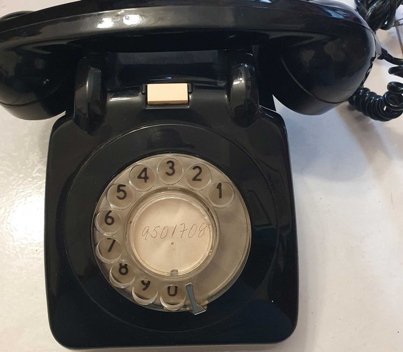 Telefone analógico, antigo, preto, com comutador - vintage64551057598594123