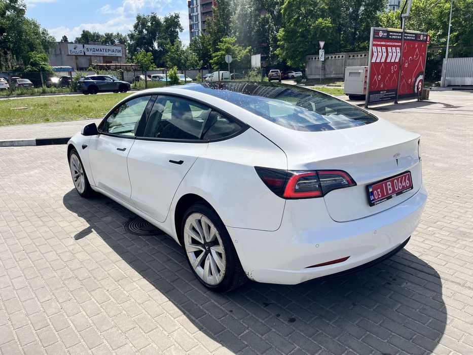 Tesla Model 3 2022 LFP 62 кВт Біла, Райзен + Тепловий насос, свіжий пригін США