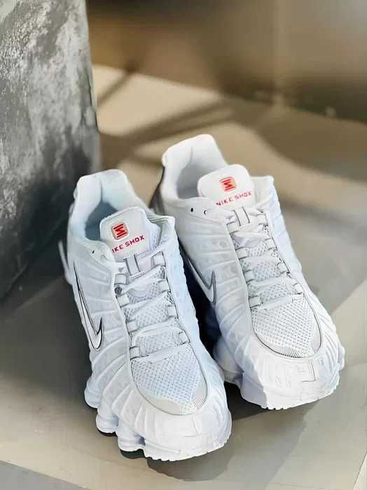 Buty sportowe Nike Shox TL White R.41