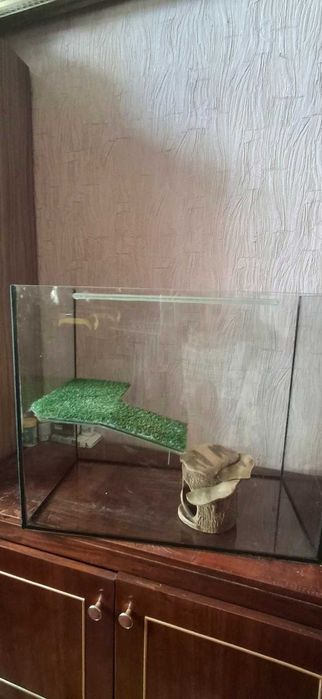 Продам акваріум для черепахи