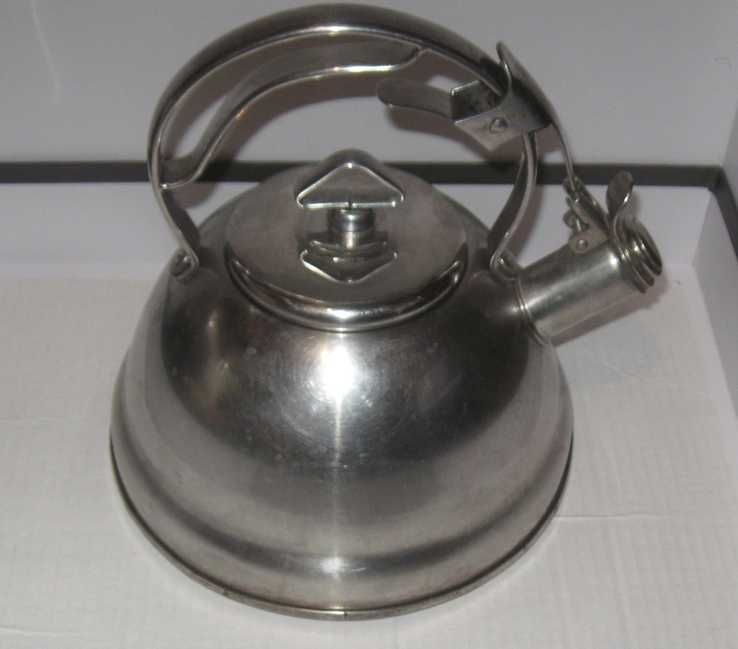 Індукційний чайник нержавійка зі свистком. 3л. BergHOFF