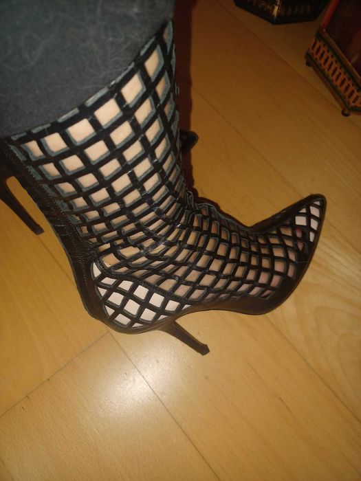 Botas em pele da Zara Woman Studio edição especial