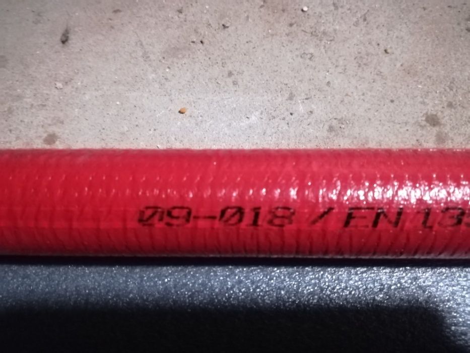 Otulina do izolacji ocieplania rur 18/9 64/9 89/20