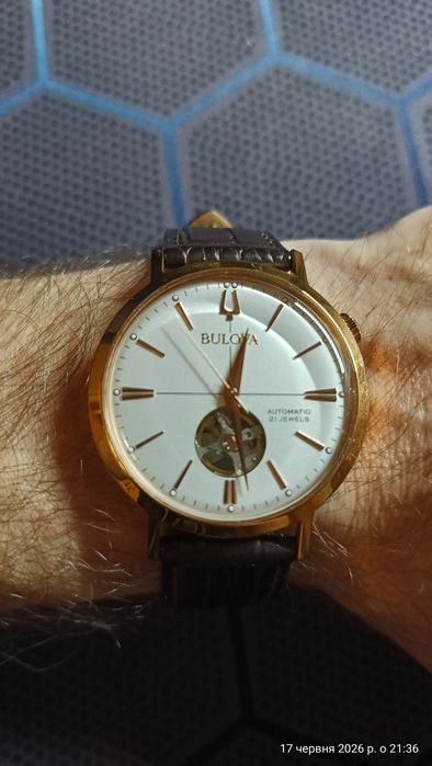 Чоловічий механічний годинник Bulova Classic Automatic 97A136 Оригінал США