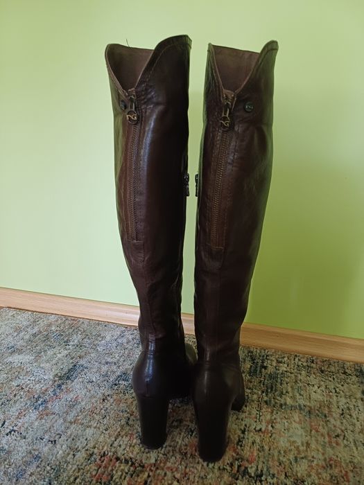 Kozaki damskie marki Nero Giardini,rozm.38