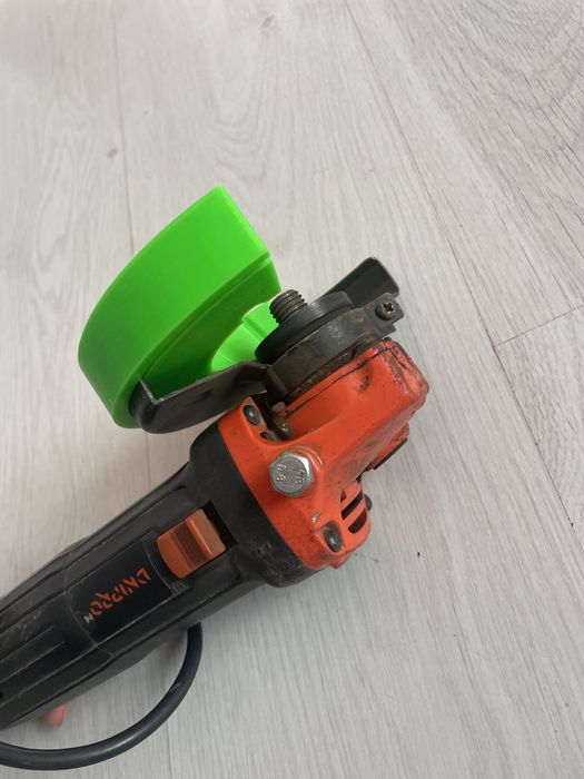 Насадка кондуктор для заточки свердл на болгарку