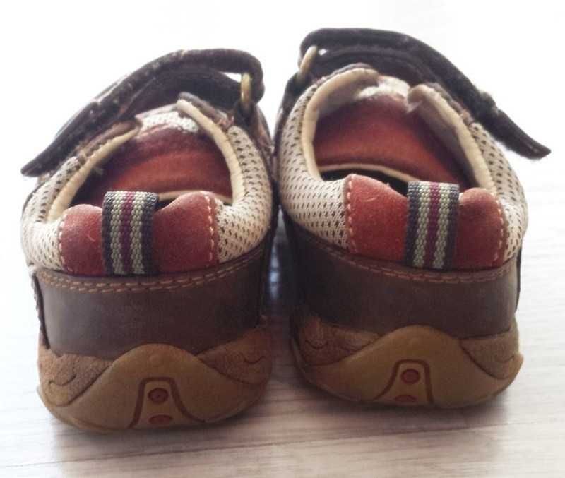 Clarks Brązowe skórzane adidaski 5.5